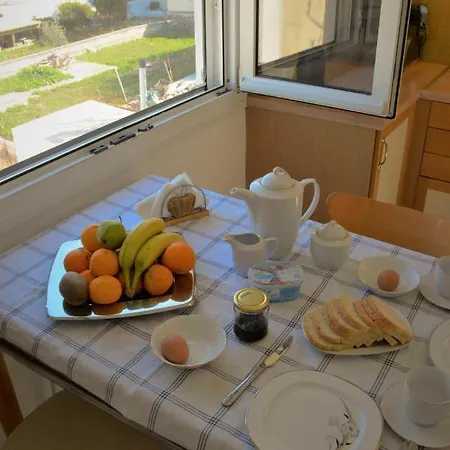 Stardust, The Studio 아다마스