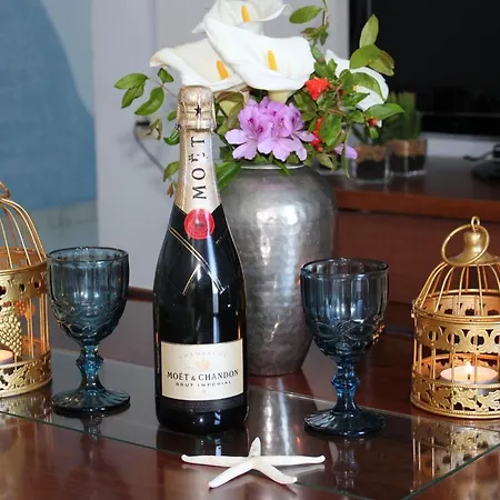 דירה Stardust, The Studio