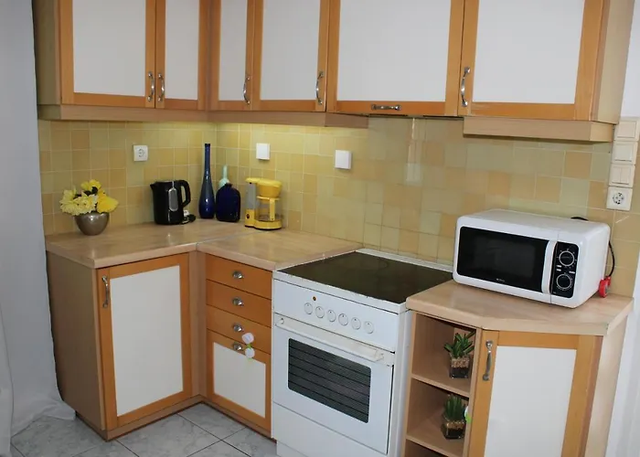 Stardust, The Studio